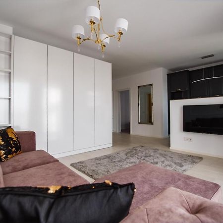 No. 11 - The Penthouse In City Center 오라데아 외부 사진