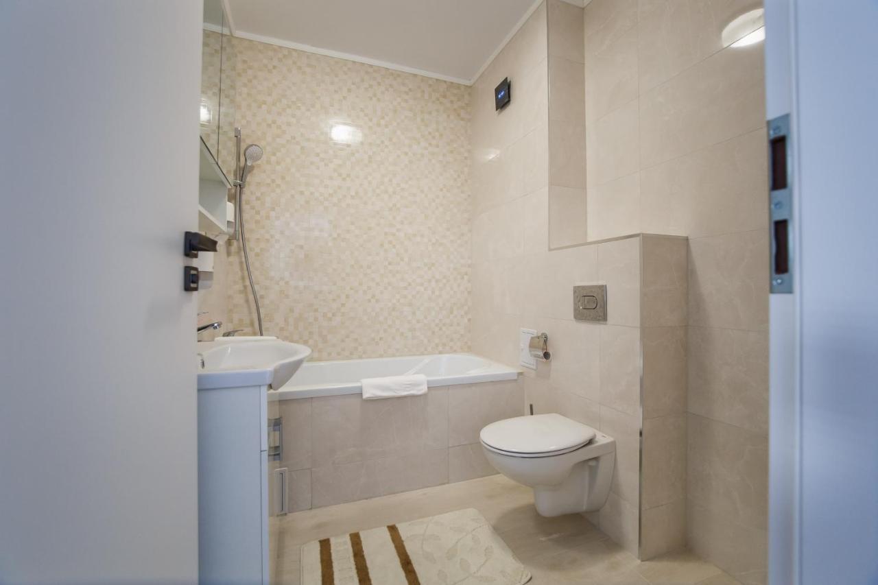 No. 11 - The Penthouse In City Center 오라데아 외부 사진